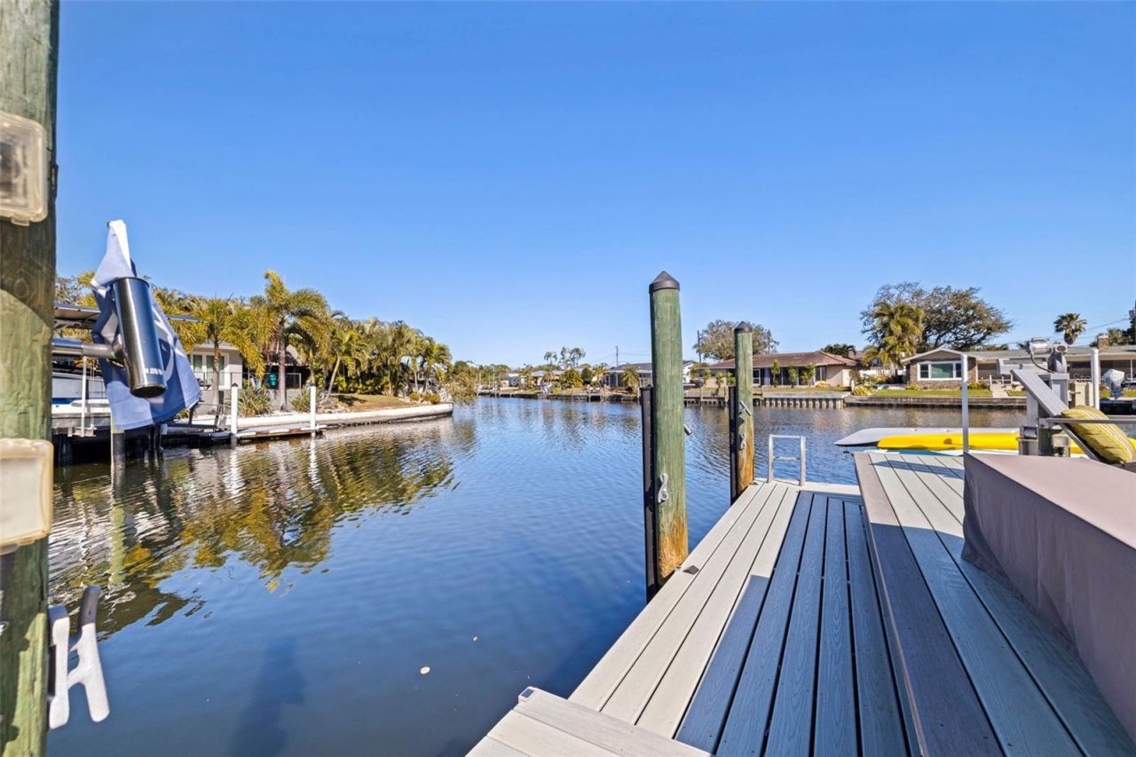 1481 49th Avenue Ne, Saint Petersburg, FL 33703 Photo