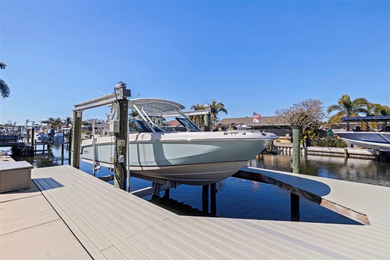 1481 49th Avenue Ne, Saint Petersburg, FL 33703 Photo