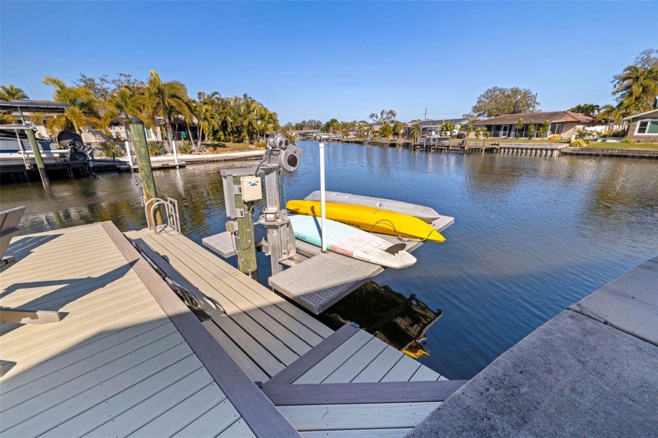 1481 49th Avenue Ne, Saint Petersburg, FL 33703 Photo