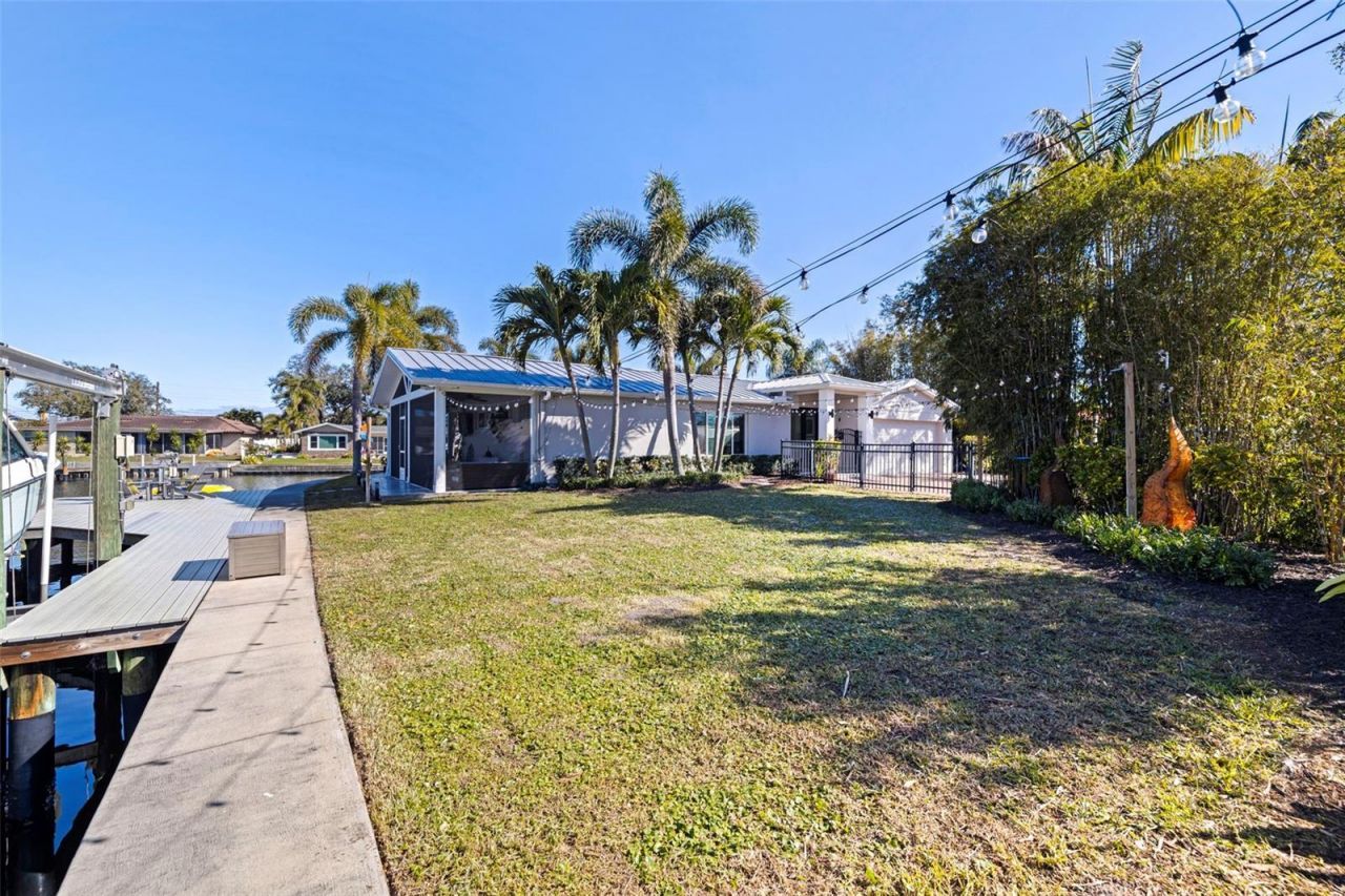 1481 49th Avenue Ne, Saint Petersburg, FL 33703 Photo