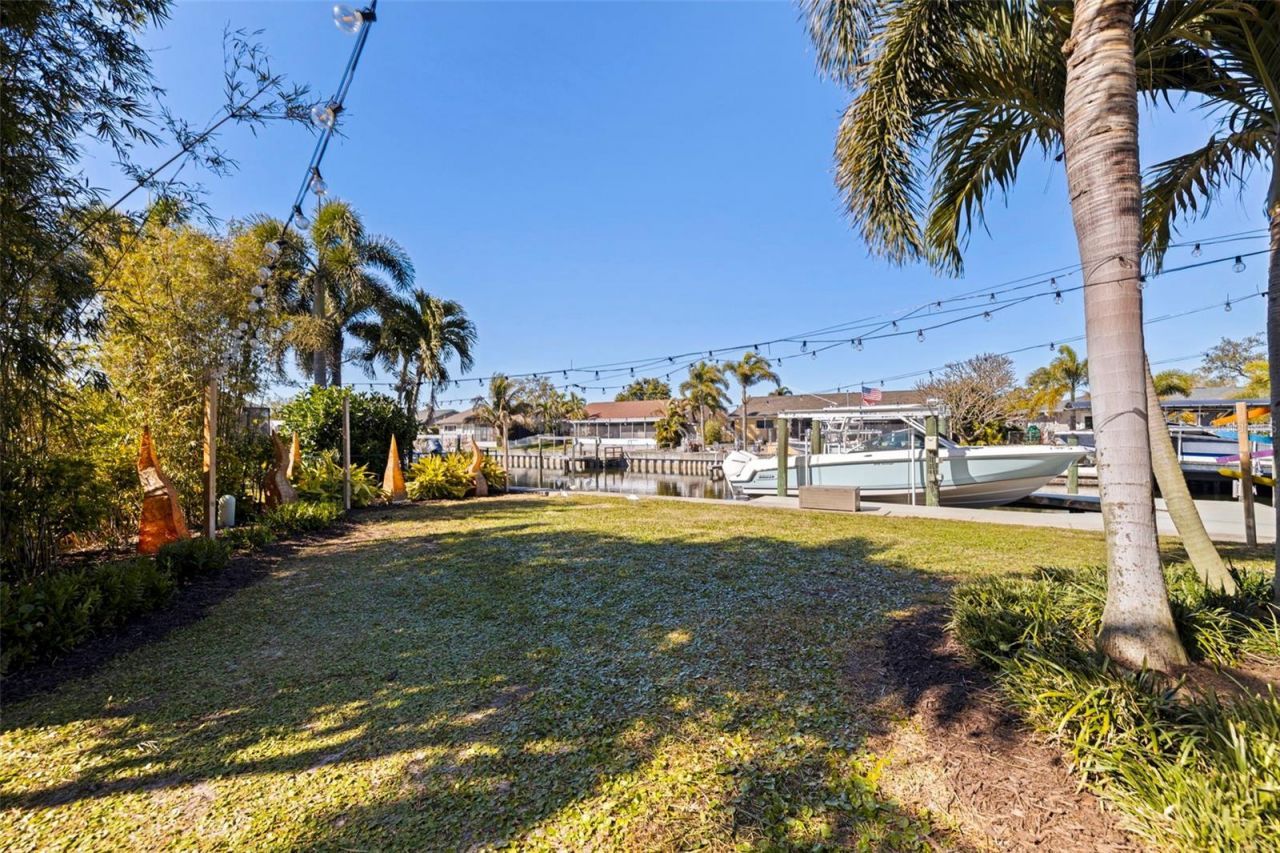 1481 49th Avenue Ne, Saint Petersburg, FL 33703 Photo