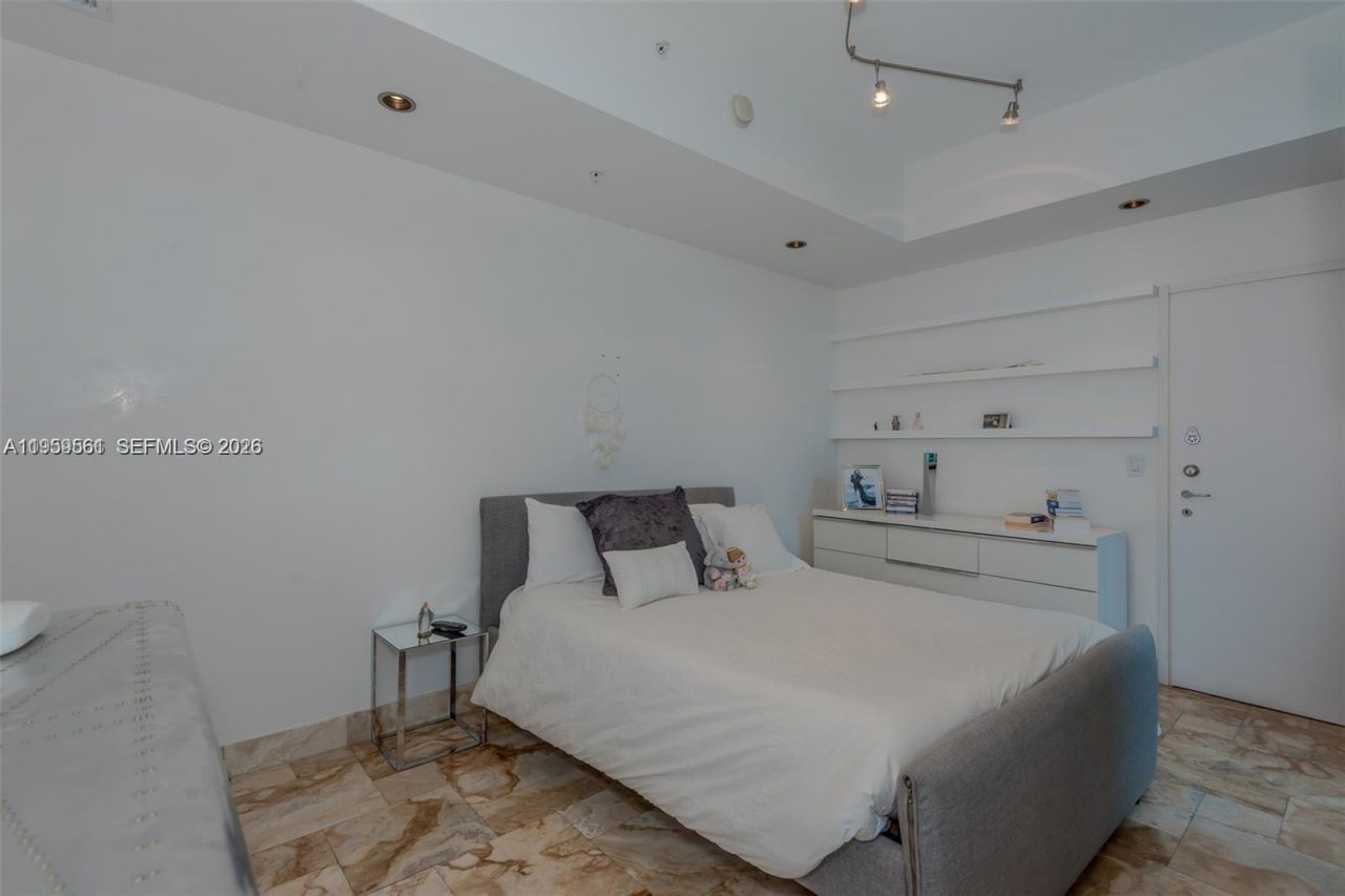 50 S Pointe Dr , Unit 511, Miami Beach, FL 33139 Photo