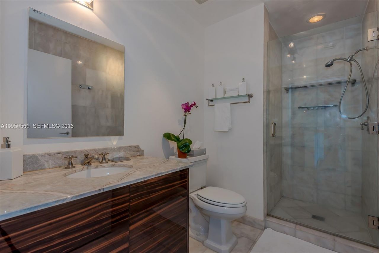 50 S Pointe Dr , Unit 511, Miami Beach, FL 33139 Photo