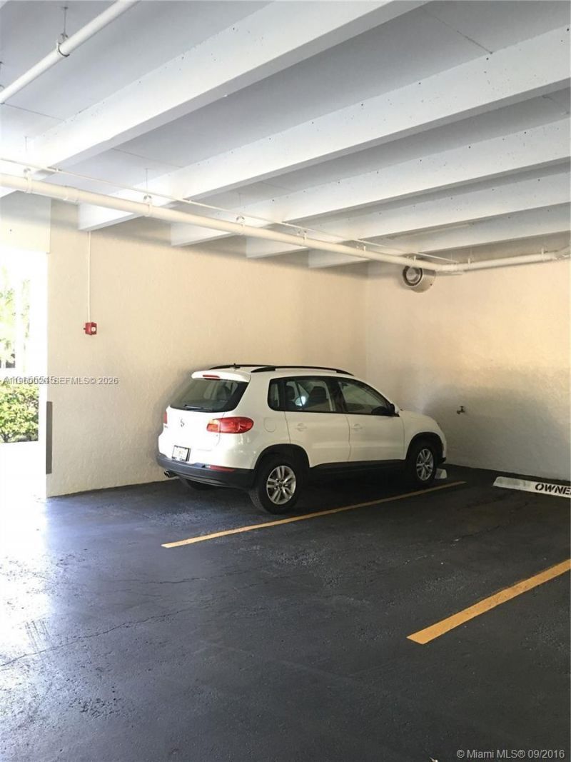 255 Galen Dr, Unit 4A, Key Biscayne, FL 33149 Photo