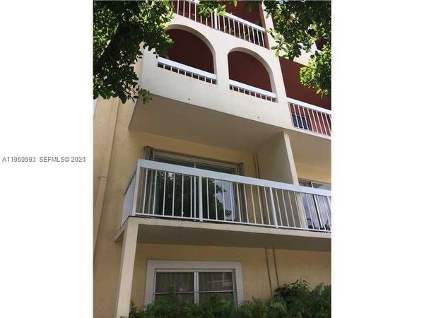 7732 Camino Real , Unit F220, Miami, FL 33143