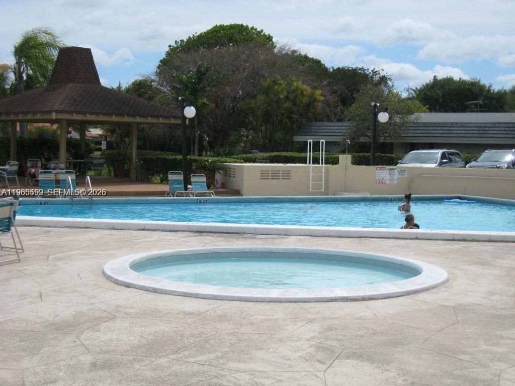 7732 Camino Real, Unit F220, Miami, FL 33143 Photo