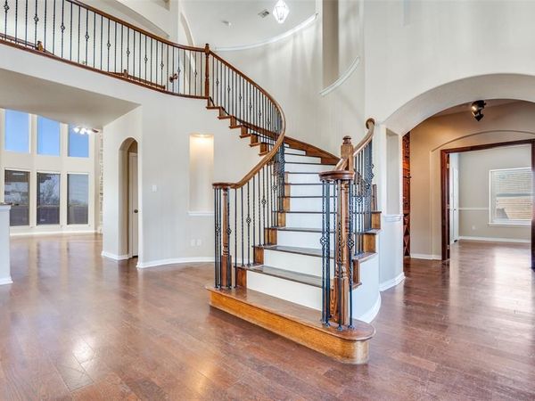 2260 Bald Eagle Way, Grand Prairie, TX 75052