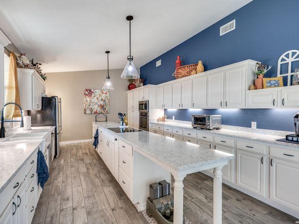 1725 Fm 2504, Poteet, TX 78065