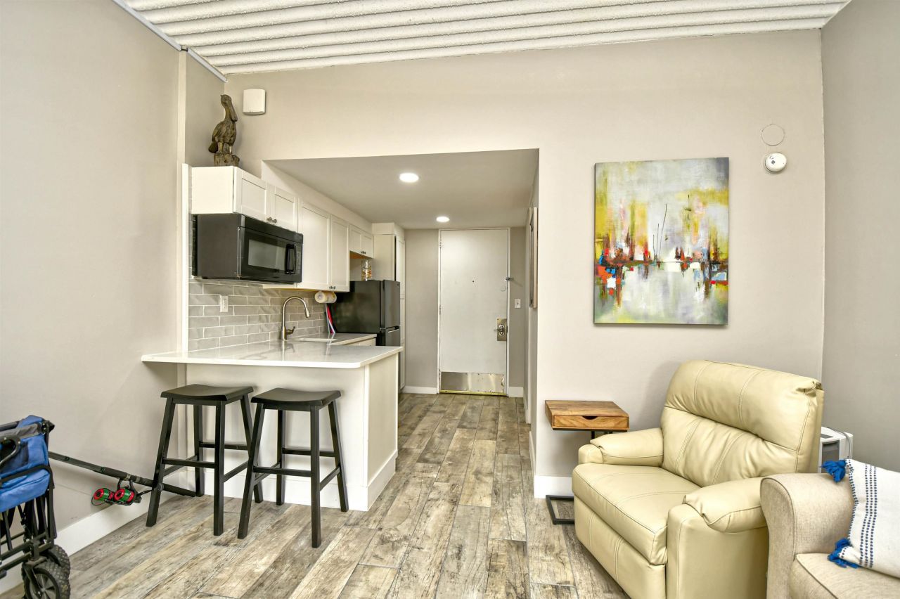 6803 N Ocean Blvd. Photo 11