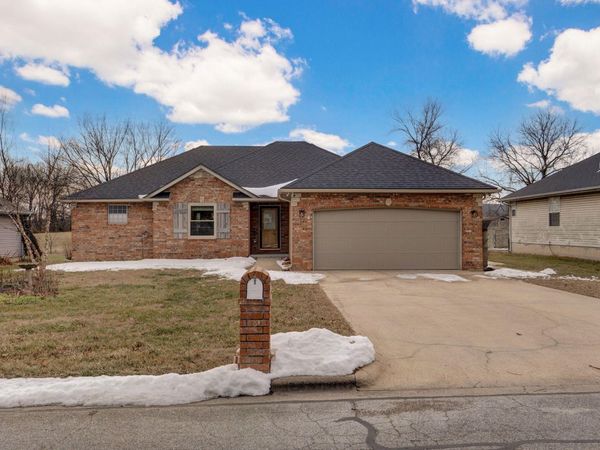 2002 Carolyn Street, Pleasant Hope, MO 65725