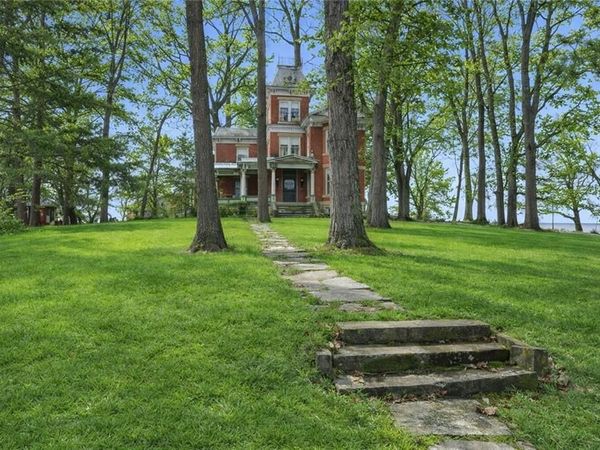 709 Herring Street, Brunswick, MO 65236