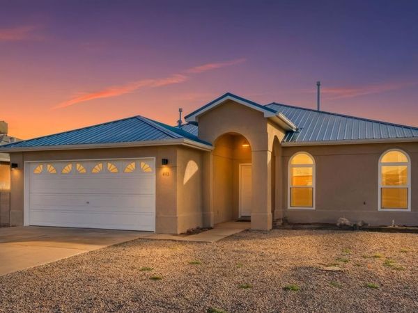 443 Tome Hill Avenue SE, Los Lunas, NM 87031