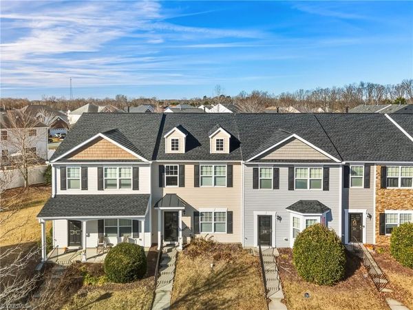 27 Arbor Hill Place , McLeansville, NC 27301