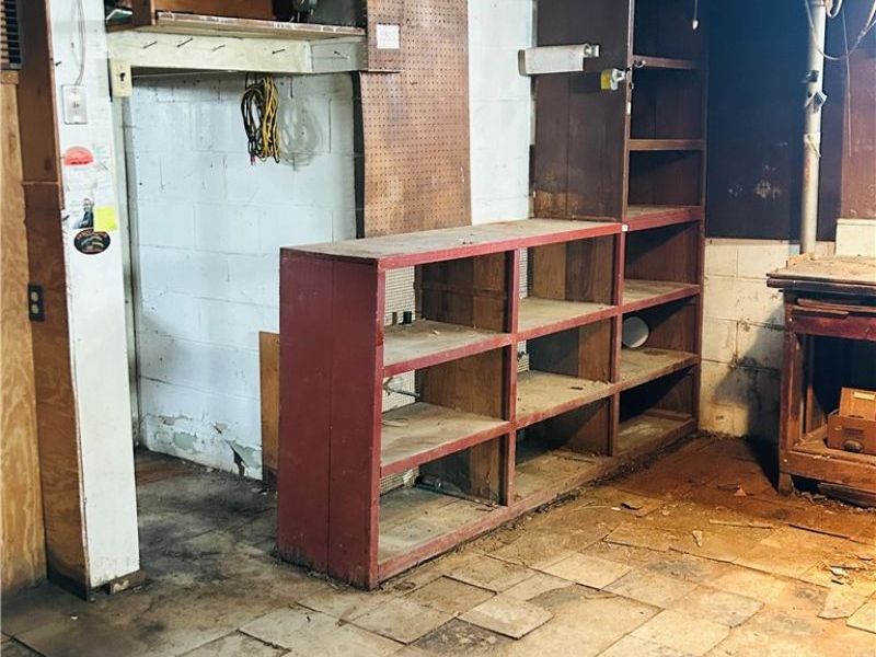 1718 Parkman Road NW, Warren, OH 44485 Photo 29