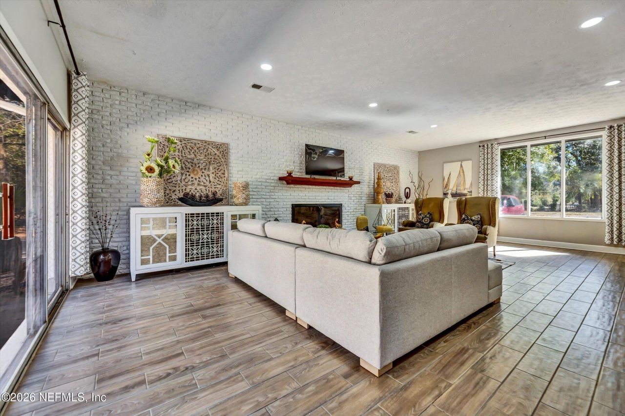 7569 Park City Drive, Jacksonville, FL 32244 Photo