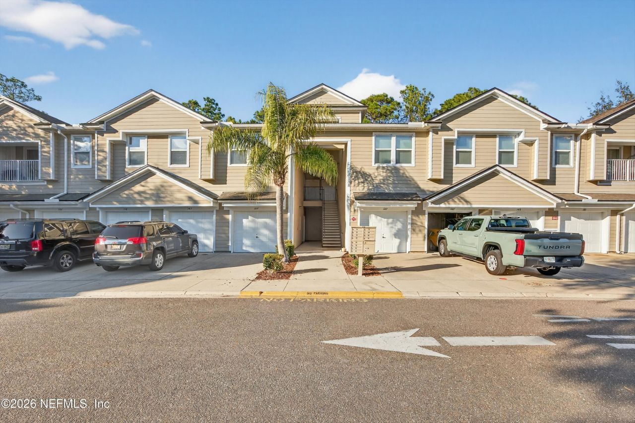 8188 Cabin Lake Circle, Unit 108, Jacksonville, FL 32256 Main Photo