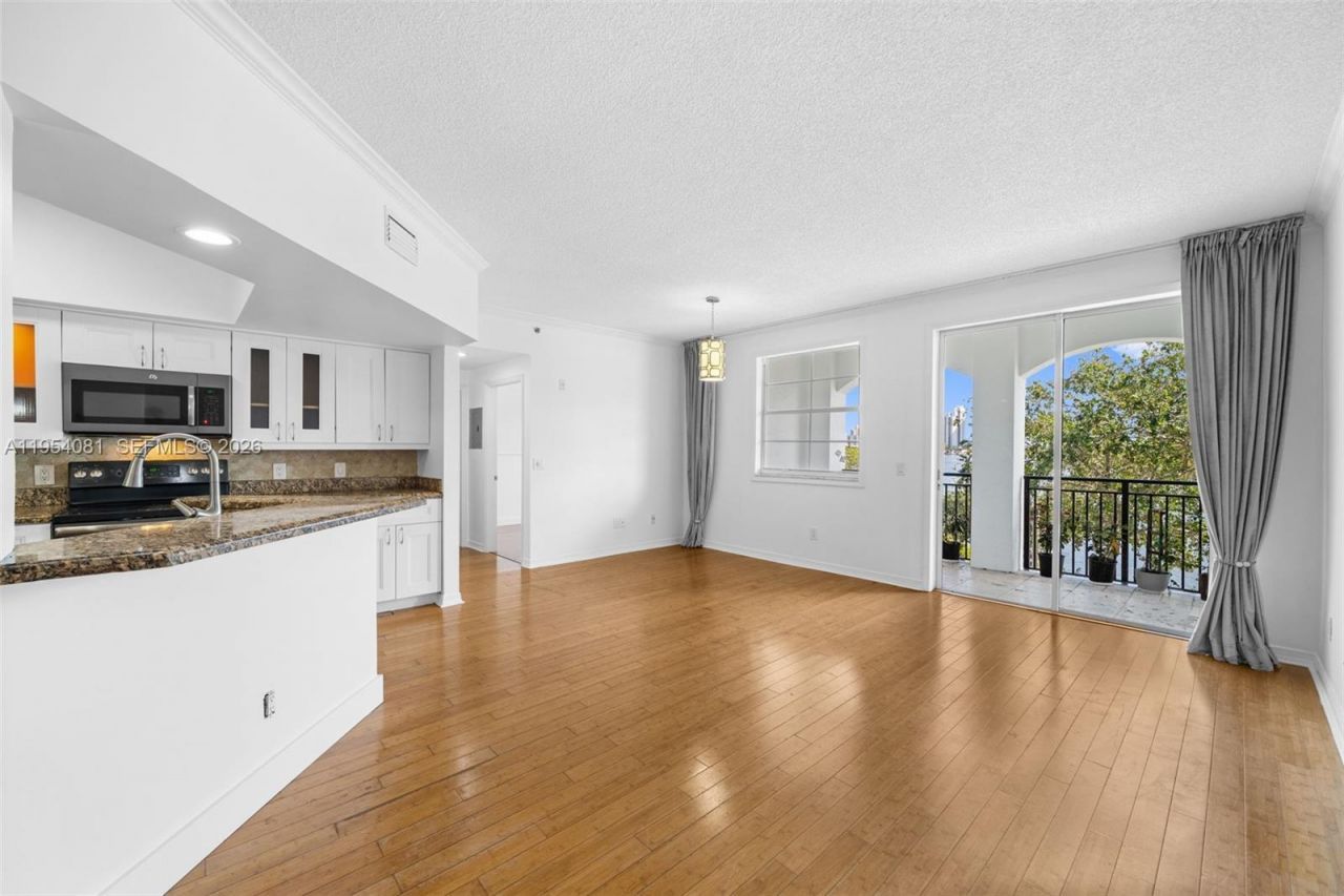 3255 NE 184th St, Unit 12306, Aventura, FL 33160 Photo