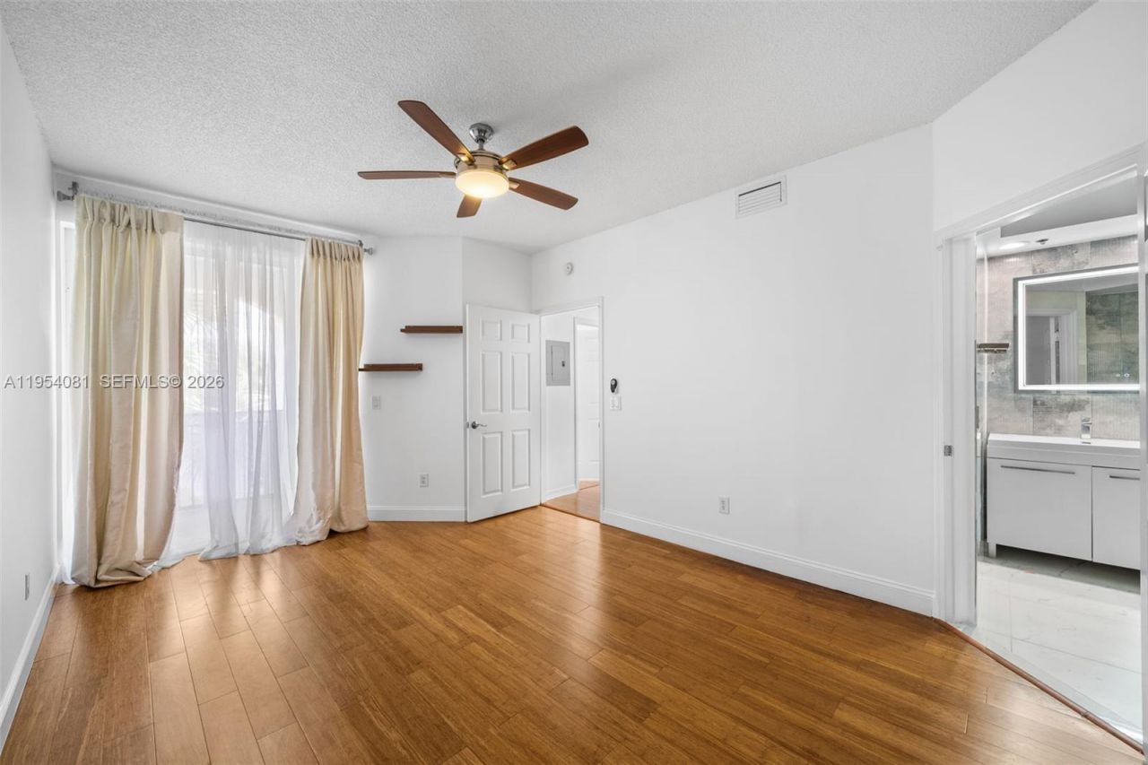 3255 NE 184th St, Unit 12306, Aventura, FL 33160 Photo