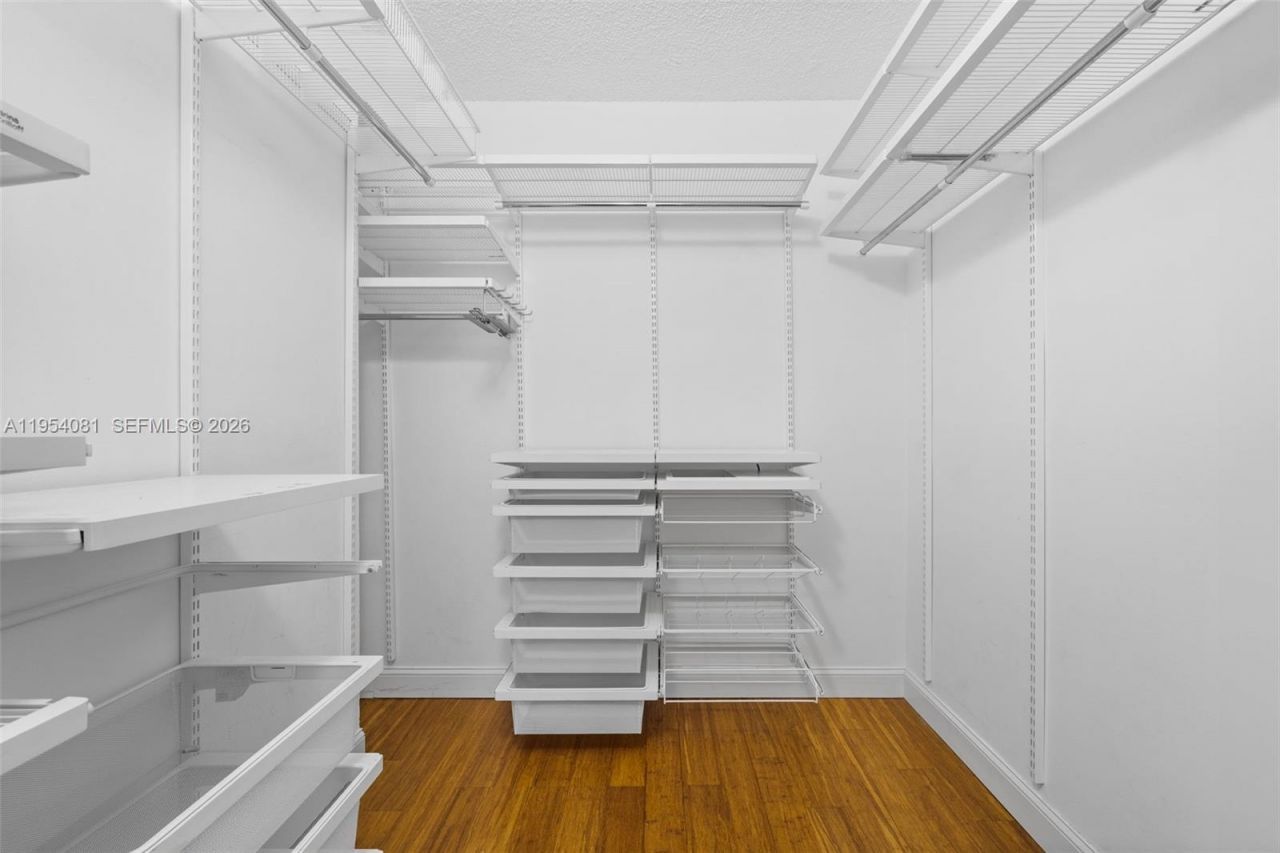 3255 NE 184th St, Unit 12306, Aventura, FL 33160 Photo