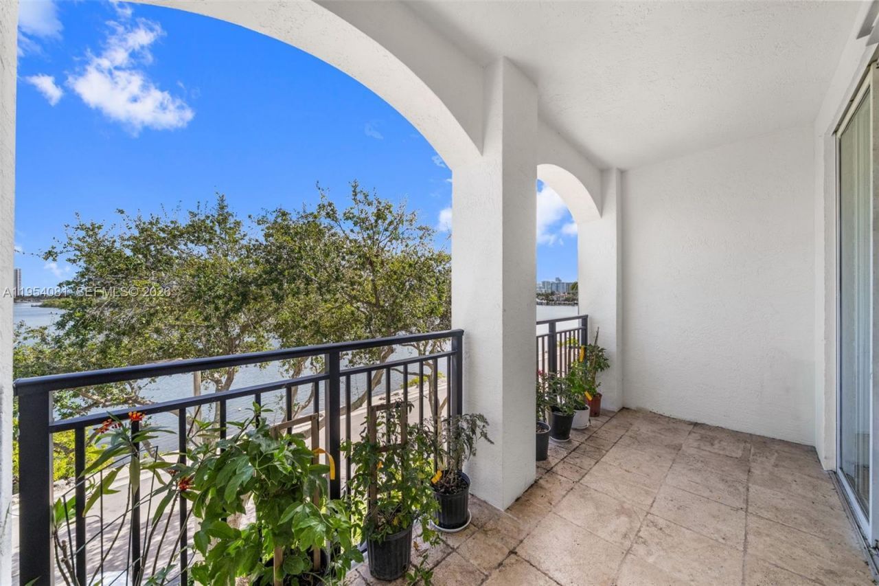 3255 NE 184th St, Unit 12306, Aventura, FL 33160 Photo