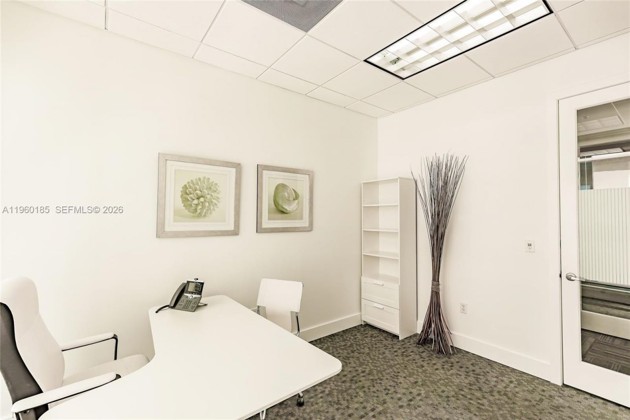 175 SW 7th St, Unit 1901, Miami, FL 33130 Photo