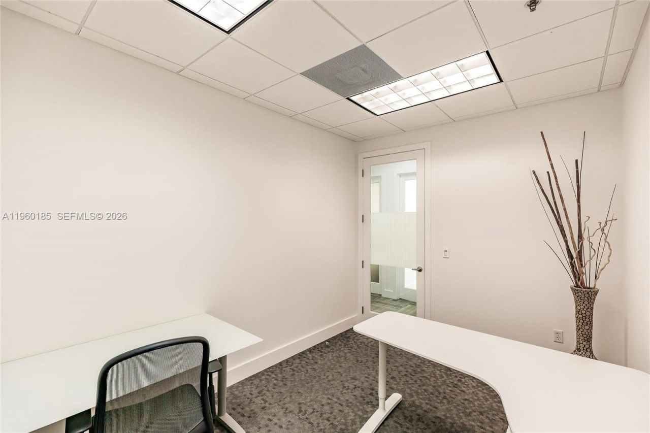 175 SW 7th St, Unit 1901, Miami, FL 33130 Photo