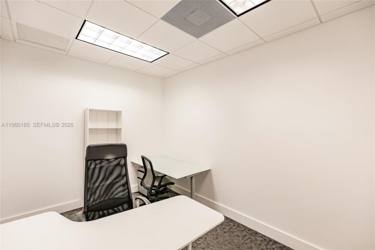 175 SW 7th St, Unit 1901, Miami, FL 33130 Photo
