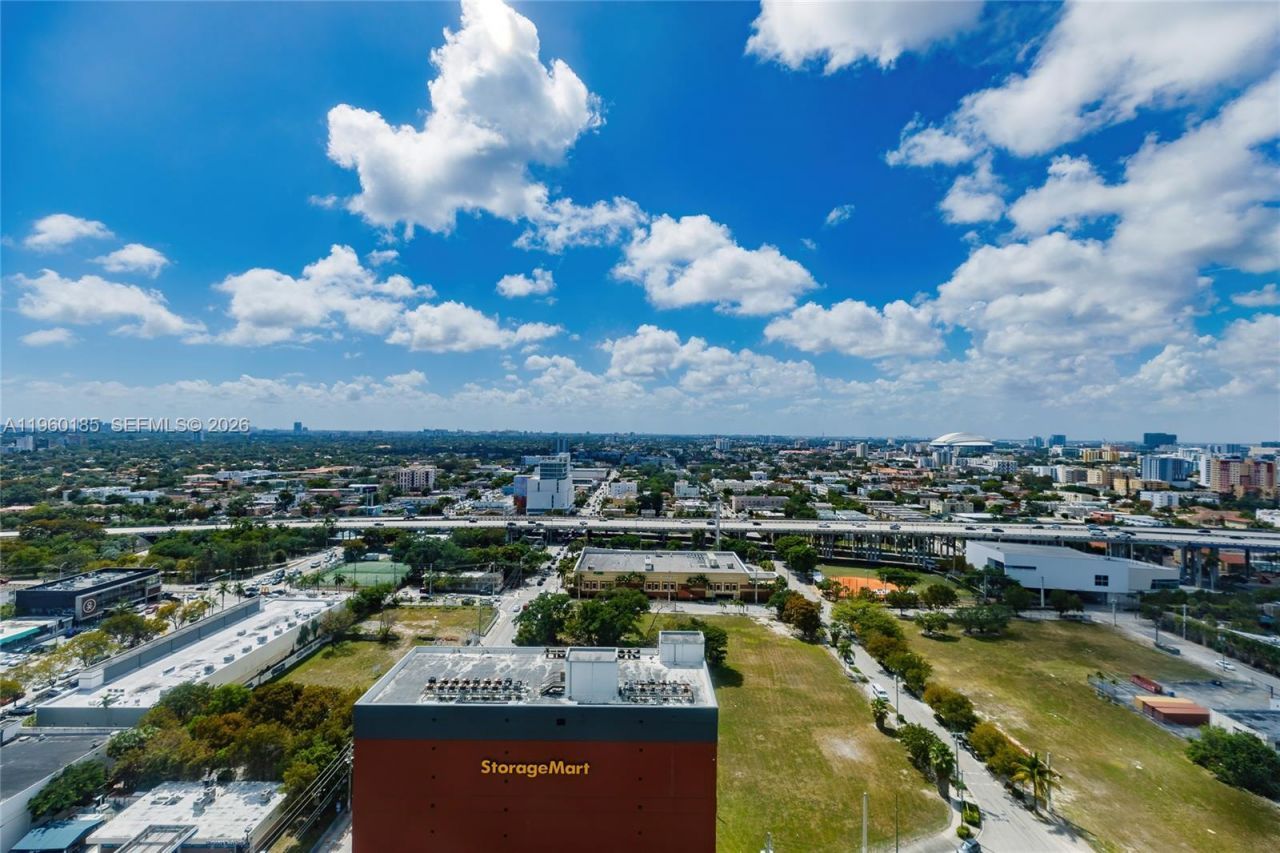 175 SW 7th St, Unit 1901, Miami, FL 33130 Photo