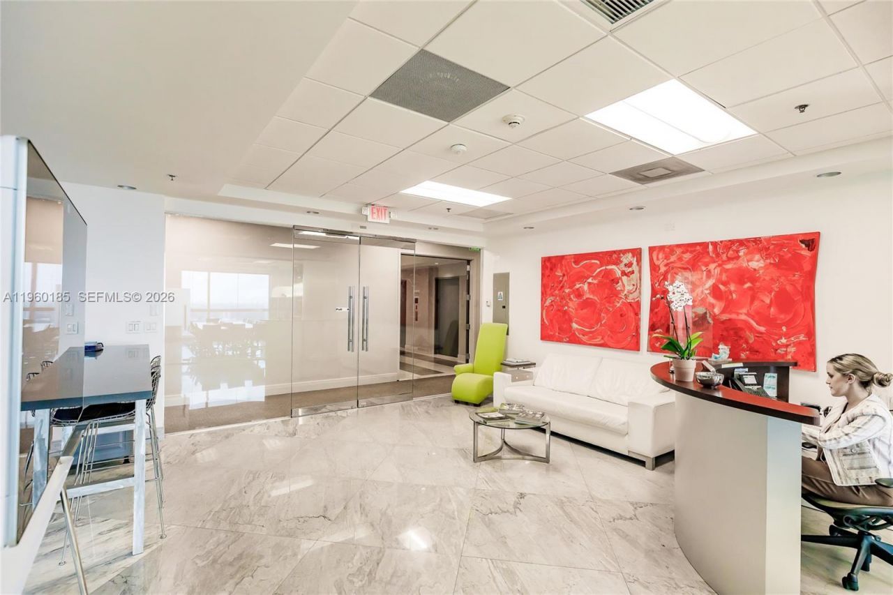 175 SW 7th St, Unit 1901, Miami, FL 33130 Photo