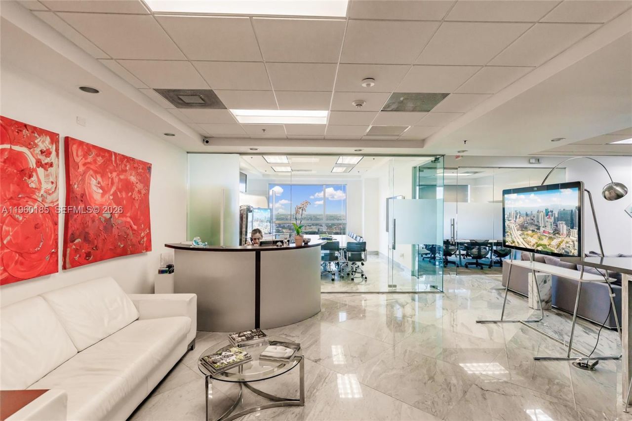 175 SW 7th St, Unit 1901, Miami, FL 33130 Photo