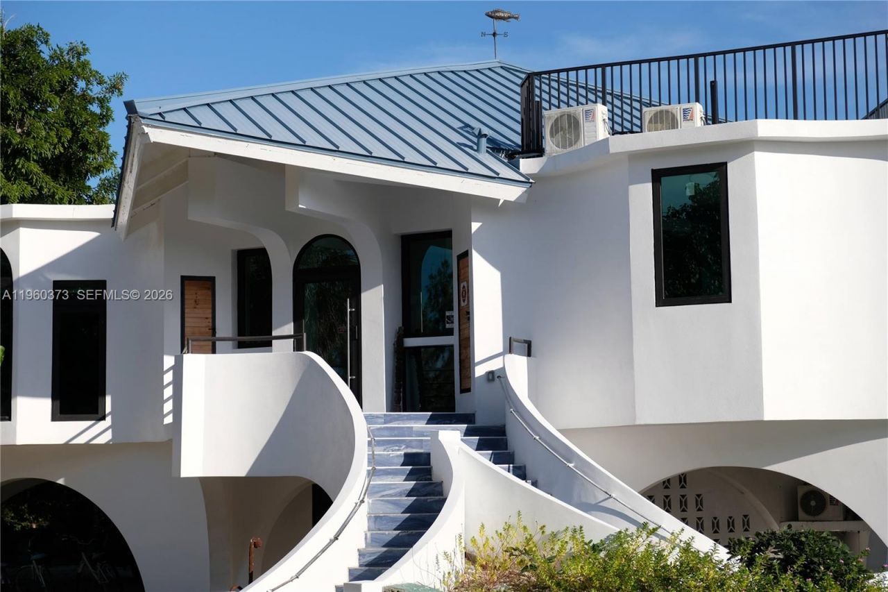 1557 Long Beach Dr, Big Pine Key, FL 33043 Photo