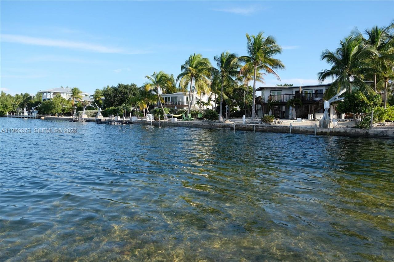 1557 Long Beach Dr, Big Pine Key, FL 33043 Photo