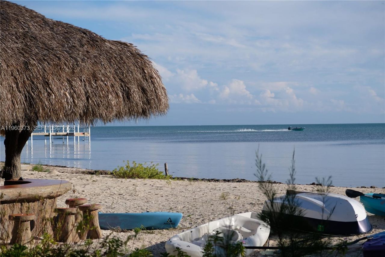 1557 Long Beach Dr, Big Pine Key, FL 33043 Photo