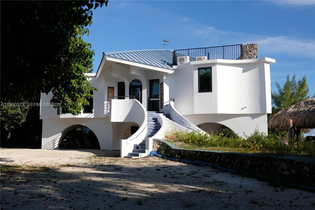 1557 Long Beach Dr, Big Pine Key, FL 33043 Photo