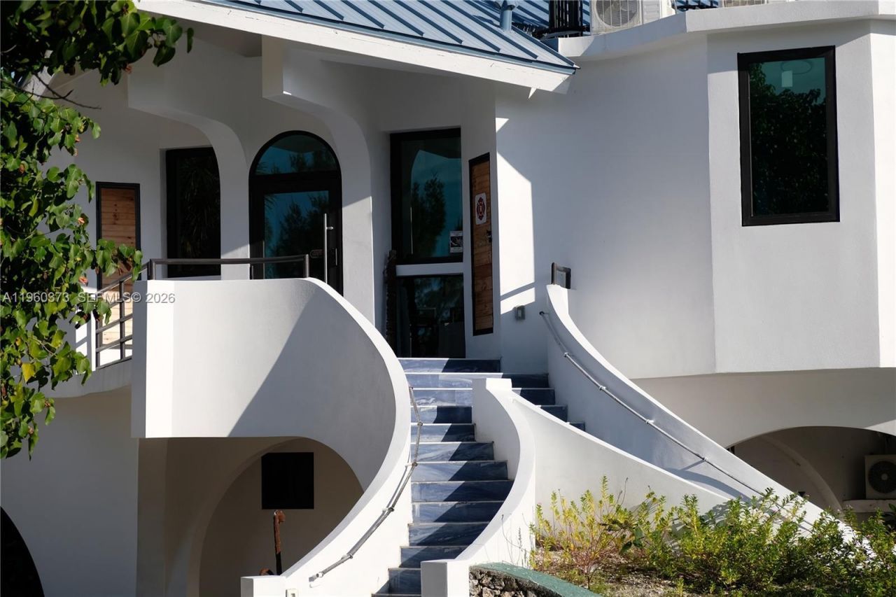 1557 Long Beach Dr, Big Pine Key, FL 33043 Photo