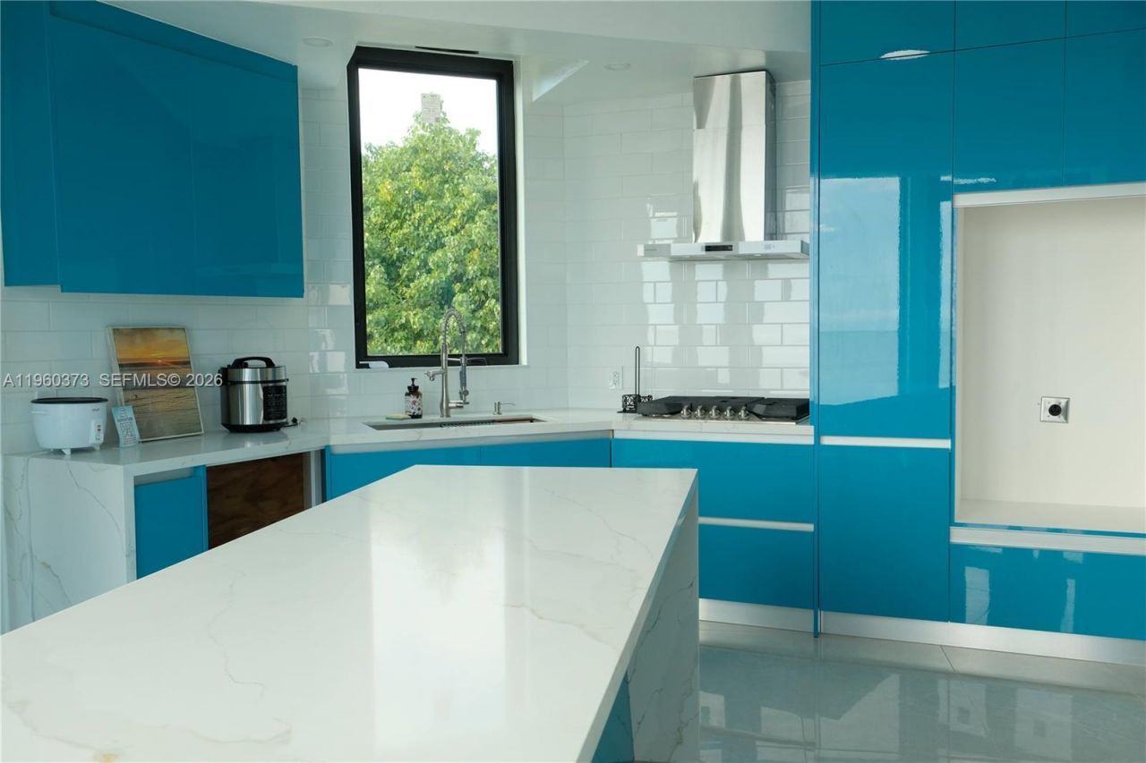 1557 Long Beach Dr, Big Pine Key, FL 33043 Photo