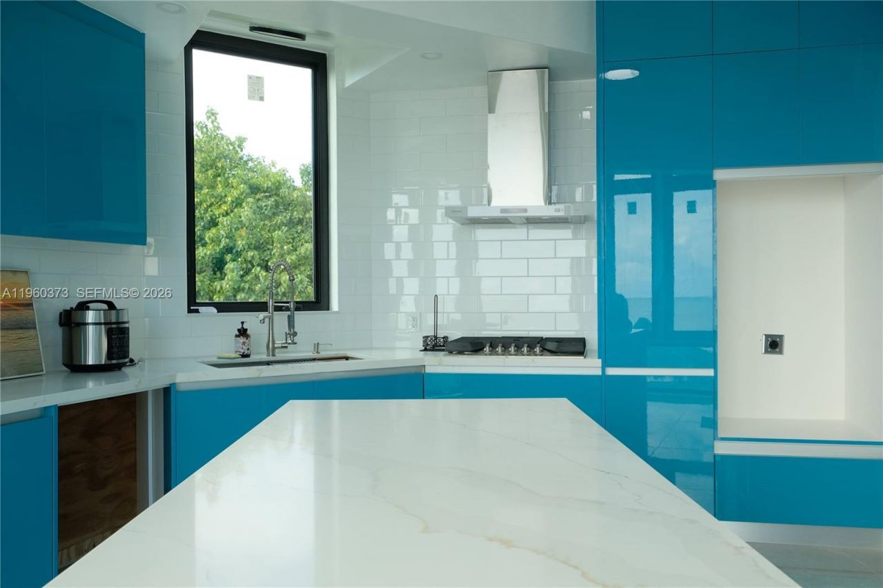 1557 Long Beach Dr, Big Pine Key, FL 33043 Photo