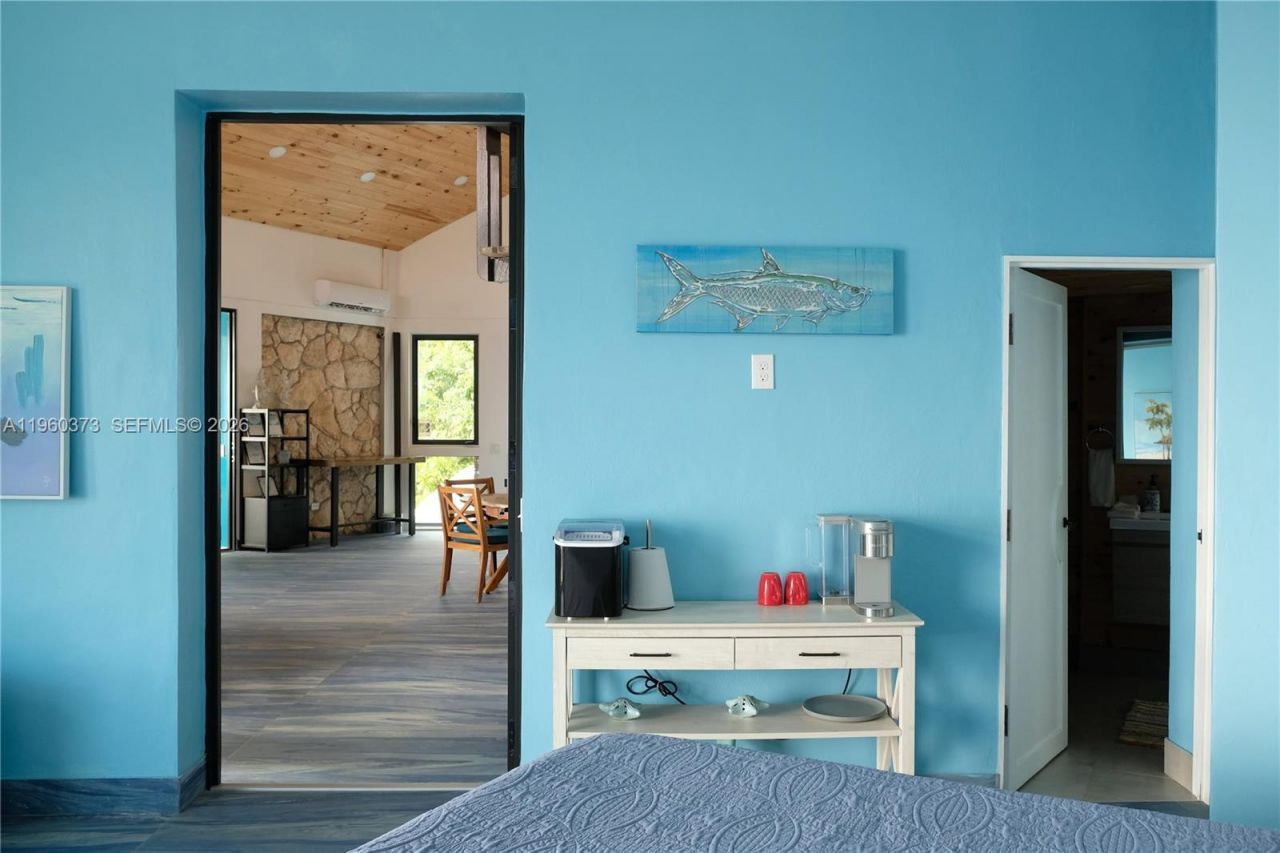 1557 Long Beach Dr, Big Pine Key, FL 33043 Photo