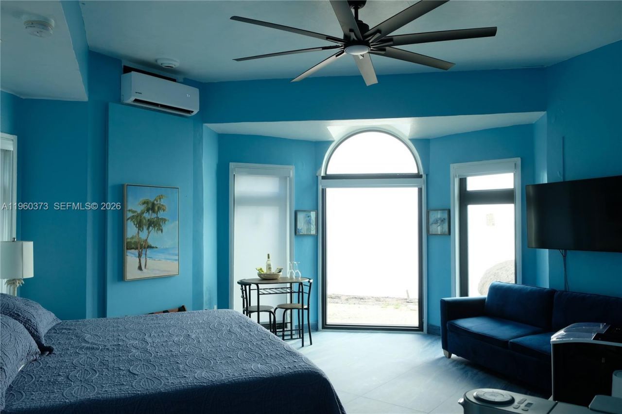 1557 Long Beach Dr, Big Pine Key, FL 33043 Photo