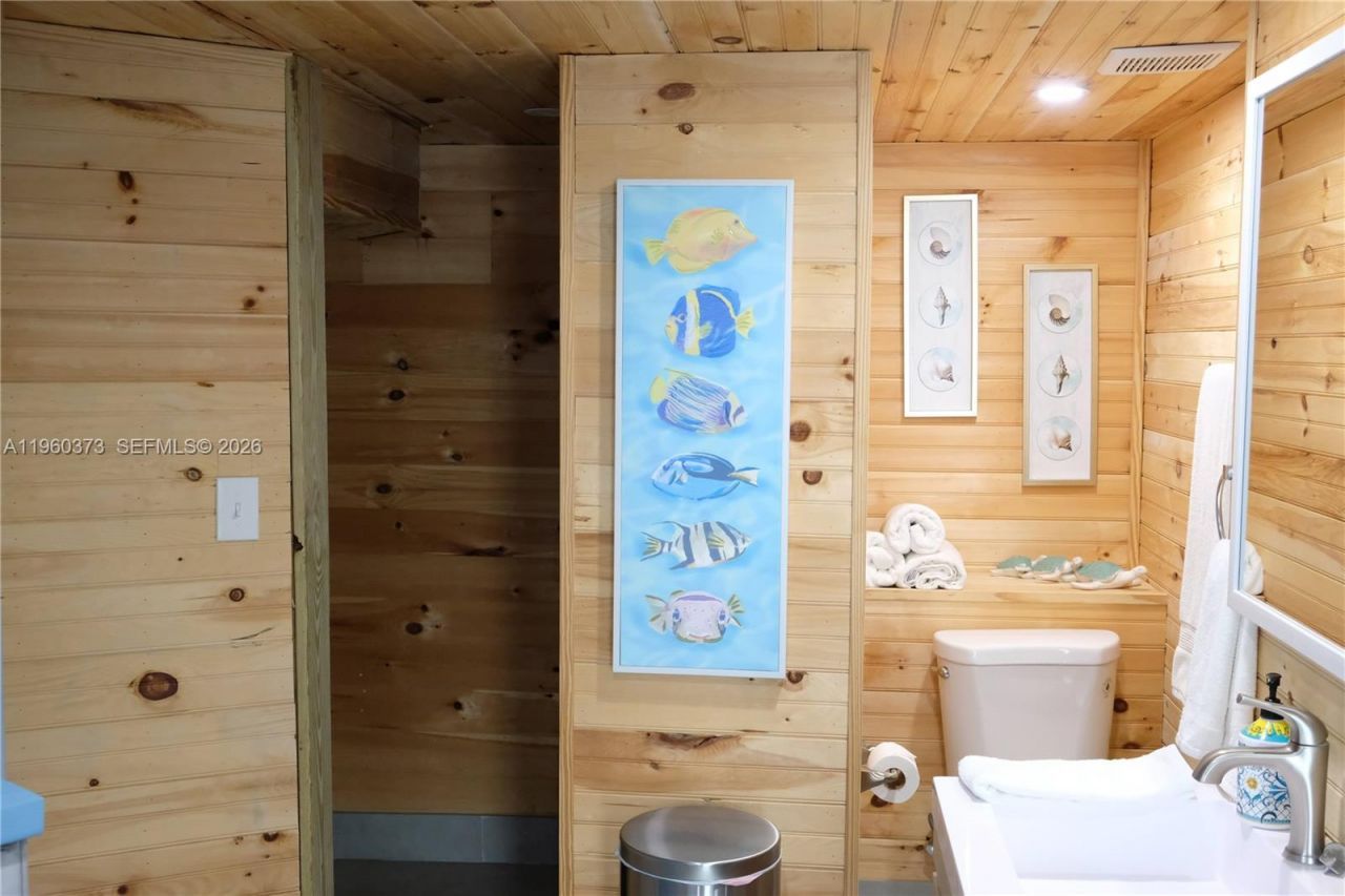 1557 Long Beach Dr, Big Pine Key, FL 33043 Photo