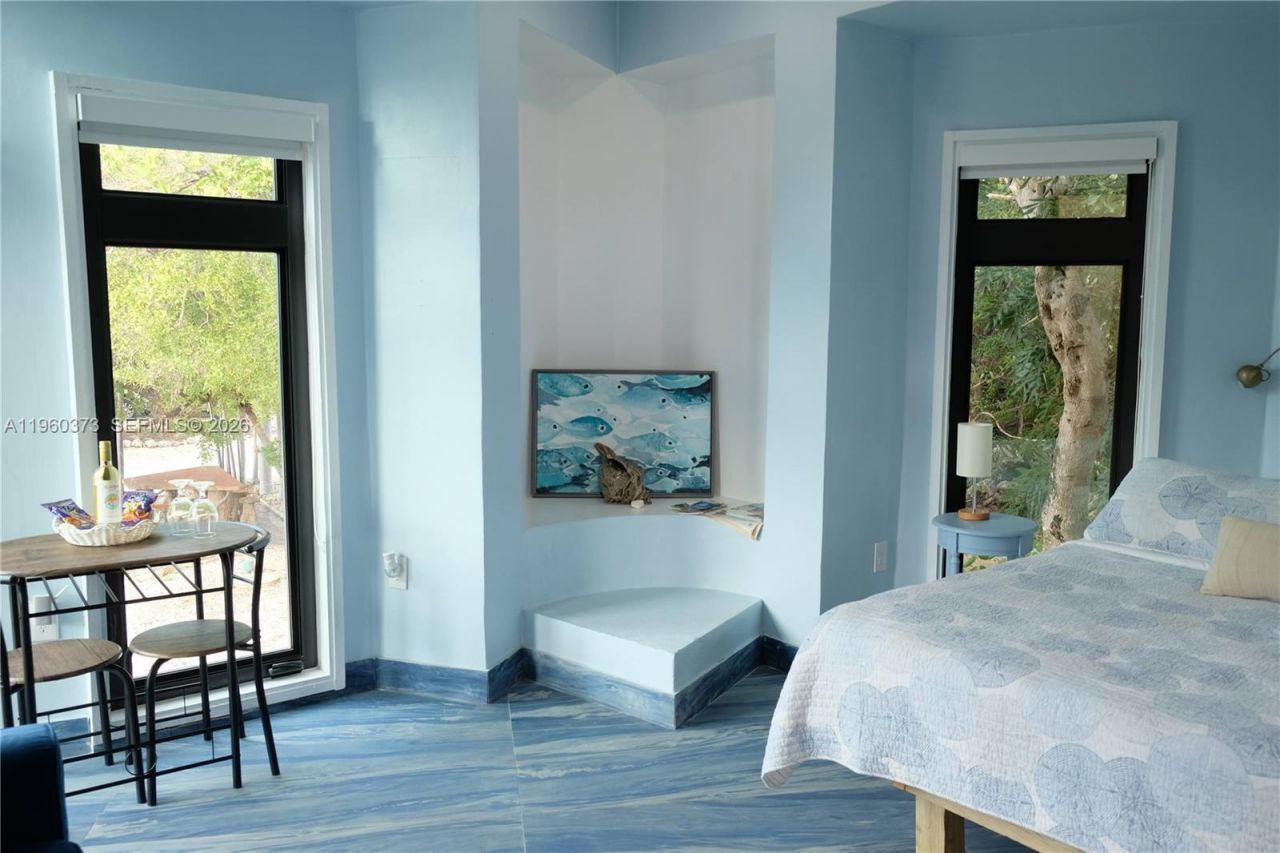 1557 Long Beach Dr, Big Pine Key, FL 33043 Photo