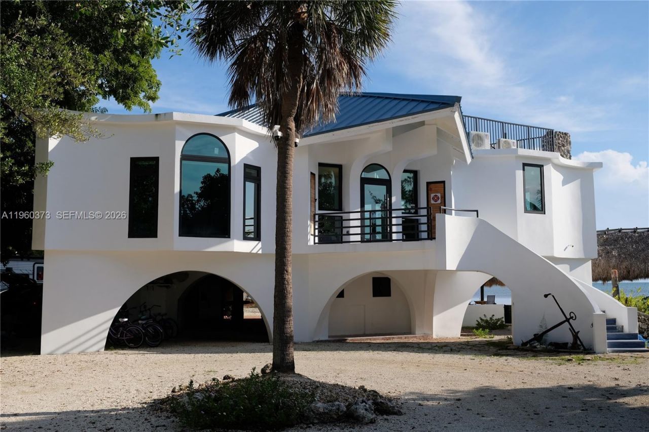 1557 Long Beach Dr, Big Pine Key, FL 33043 Photo