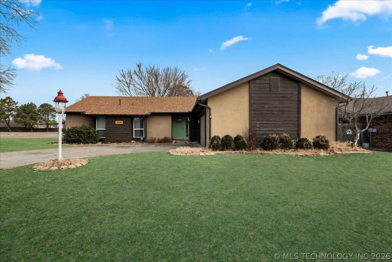 2652 W Galveston Street, Broken Arrow, OK 74012 Main Photo
