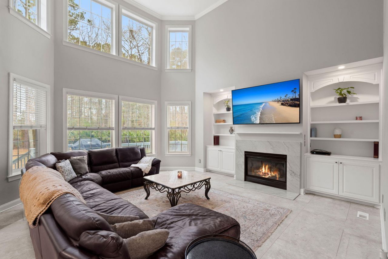 2461 Darts Cove Way Photo 18