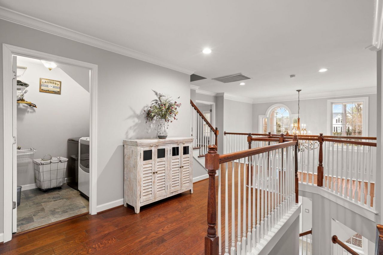 2461 Darts Cove Way Photo 27