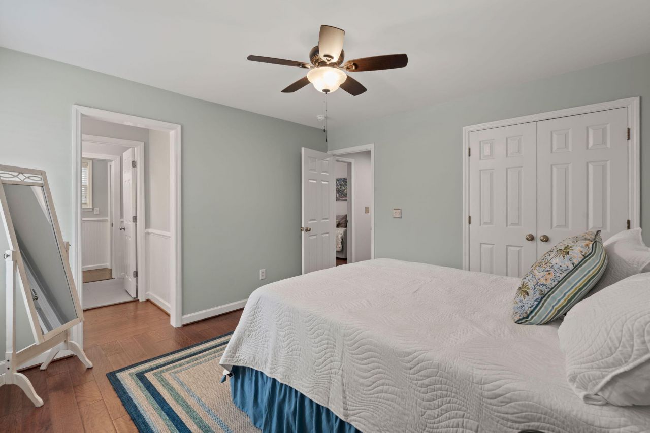 2461 Darts Cove Way Photo 37