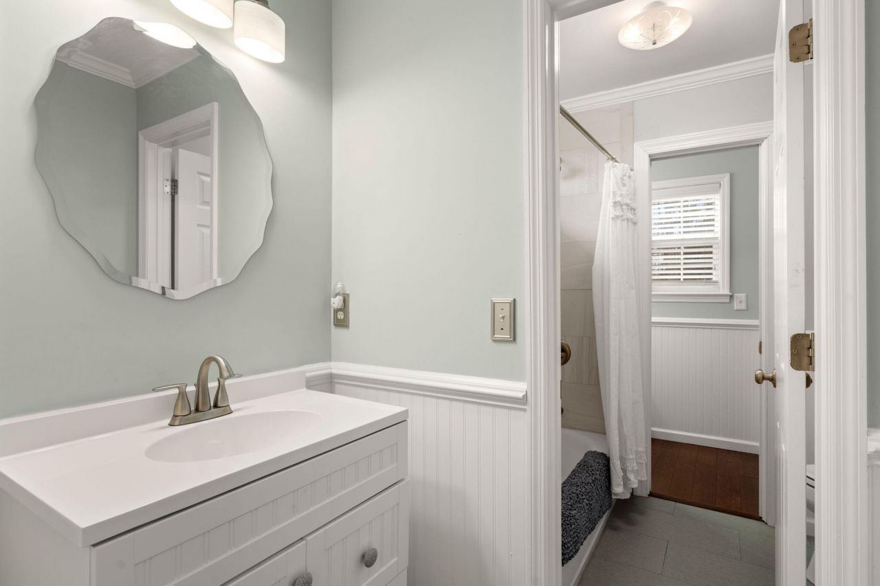 2461 Darts Cove Way Photo 38