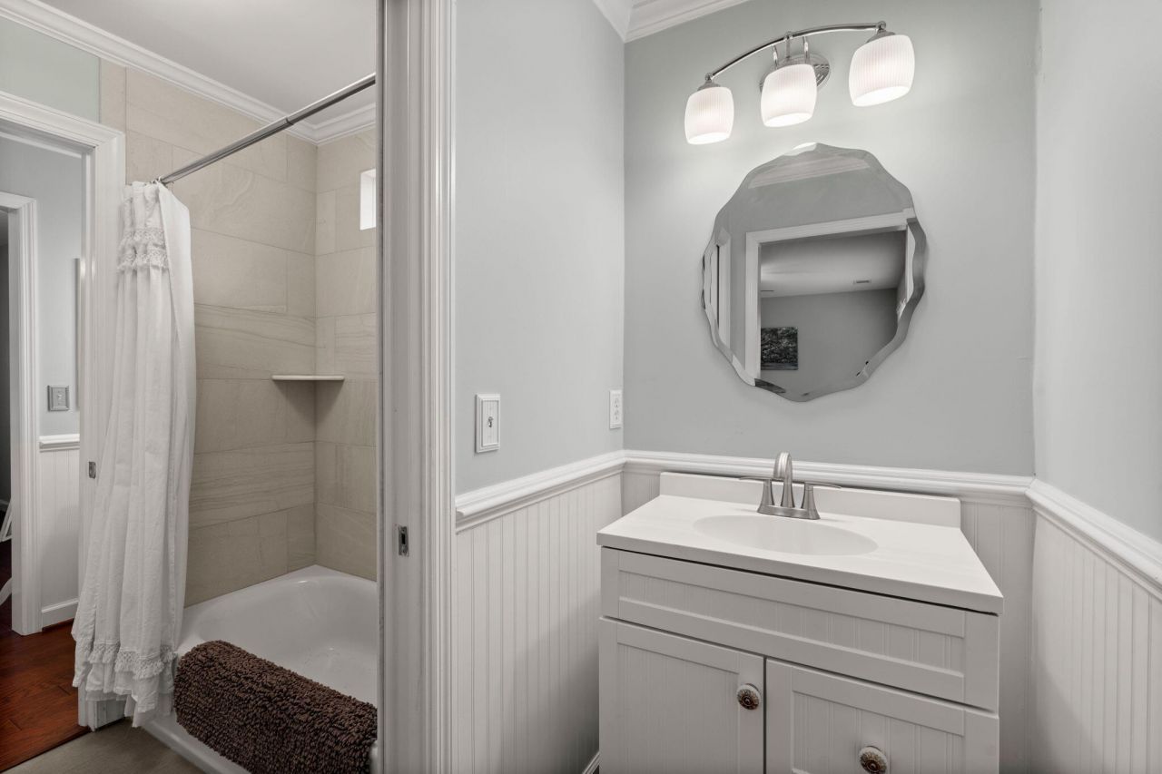 2461 Darts Cove Way Photo 40