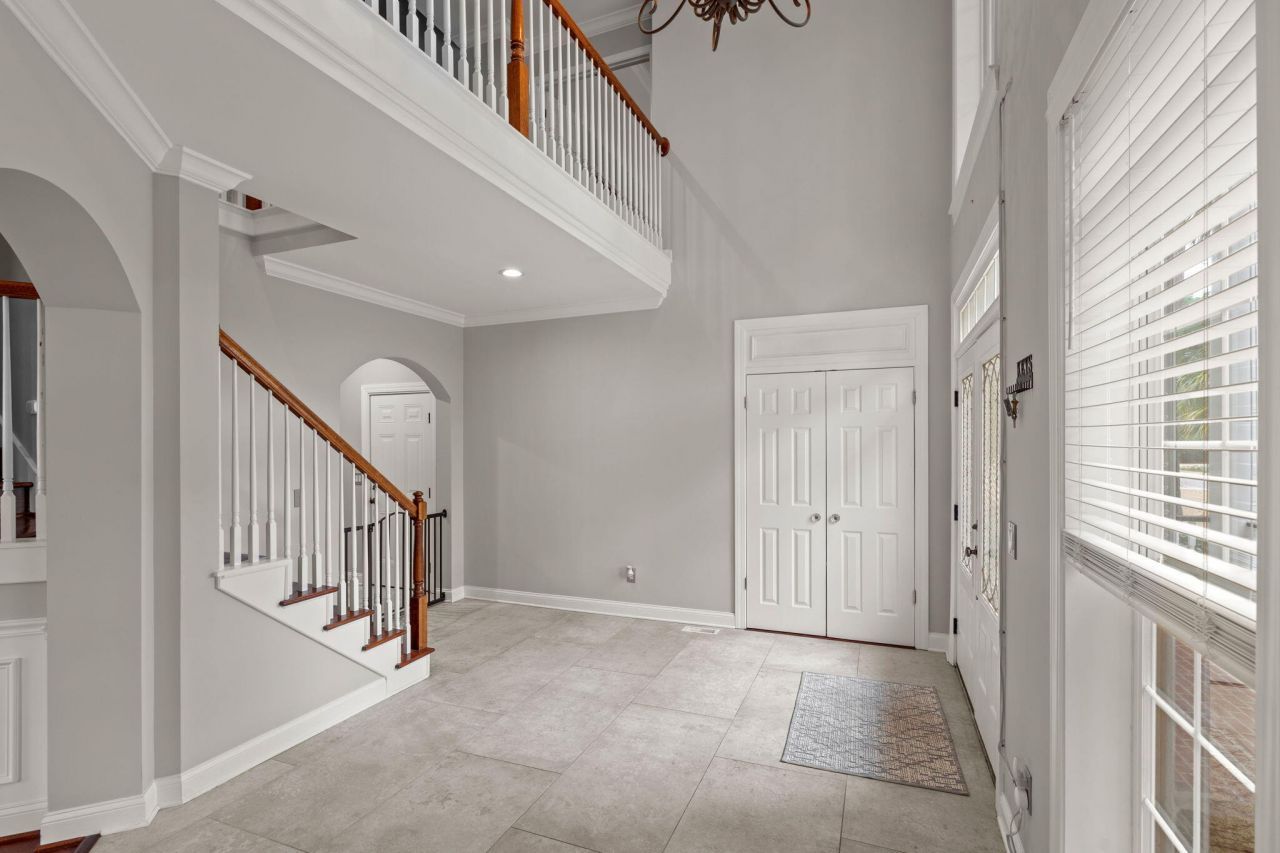 2461 Darts Cove Way Photo 8