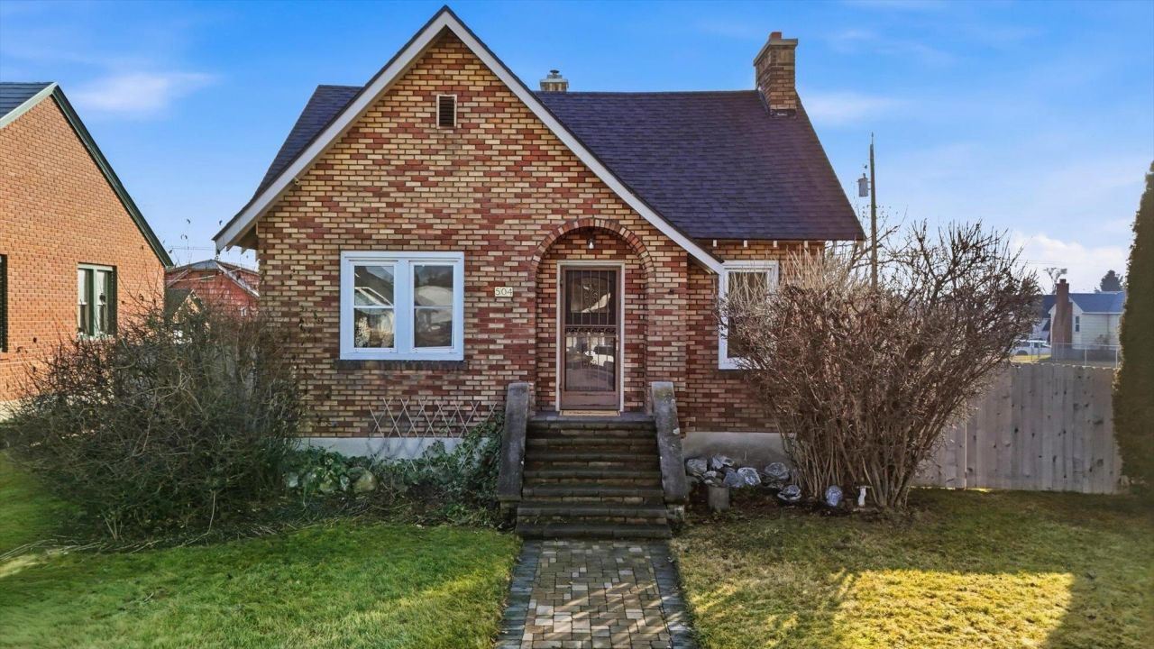 504 E Lacrosse Ave, Spokane, WA 99207 Main Photo